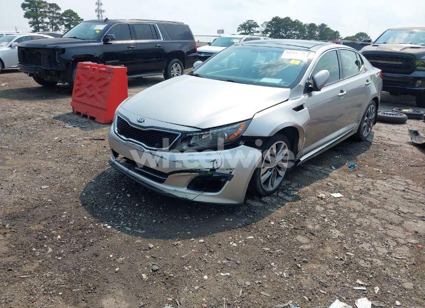 Photo 2 of 2015 Kia Optima SX TURBO (VIN 5XXGR4A66FG474914)