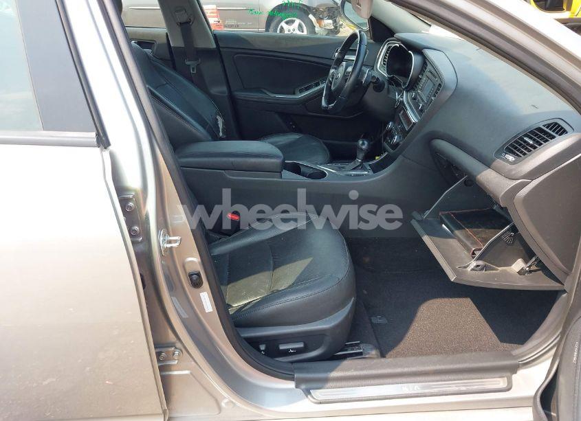 Photo 5 of 2015 Kia Optima SX TURBO (VIN 5XXGR4A66FG474914)