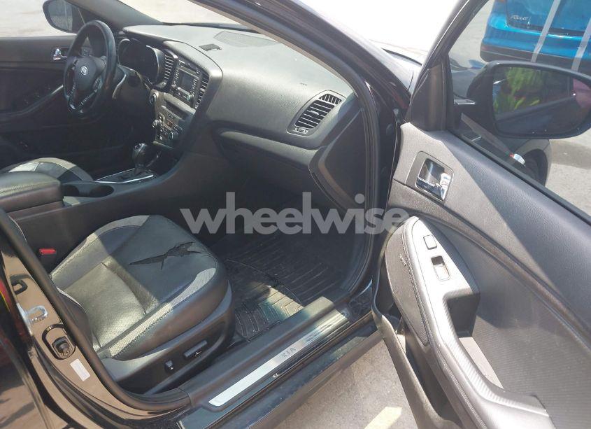 Photo 5 of 2012 Kia Optima SX (VIN 5XXGR4A67CG005505)