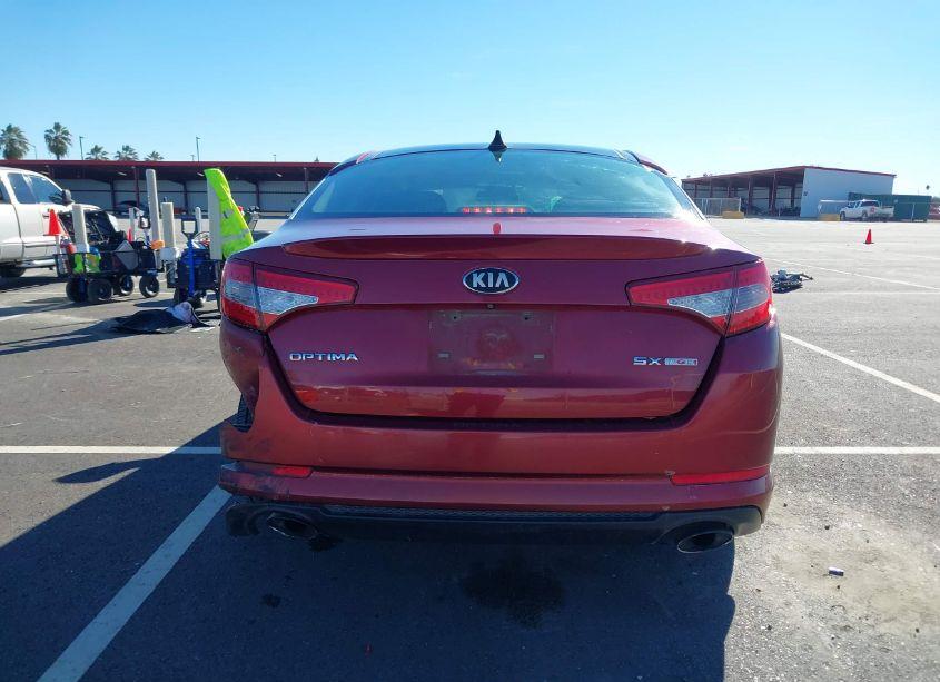 Photo 16 of 2013 Kia Optima SX (VIN 5XXGR4A67DG118730)