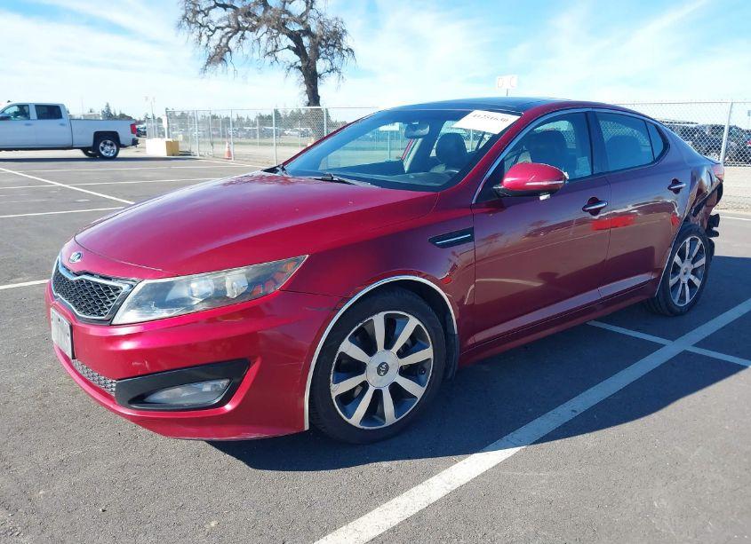 Photo 2 of 2013 Kia Optima SX (VIN 5XXGR4A67DG118730)