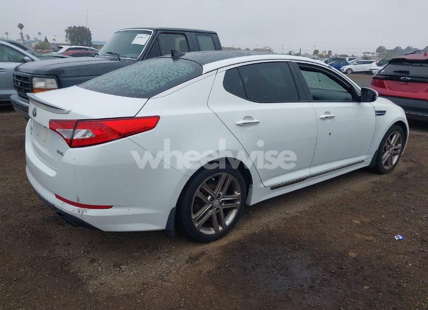 Photo 4 of 2013 Kia Optima SX (VIN 5XXGR4A67DG234042)
