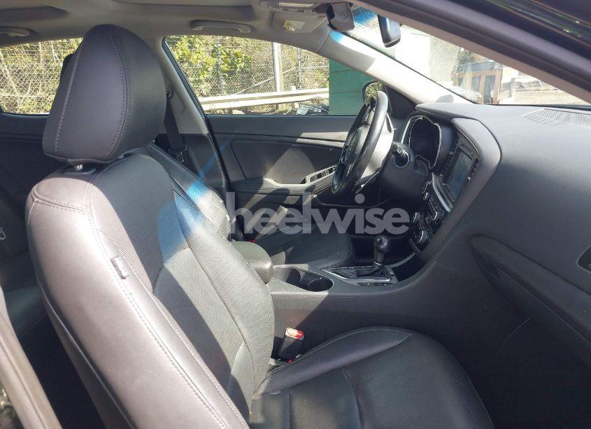 Photo 5 of 2015 Kia Optima SX TURBO (VIN 5XXGR4A67FG407786)