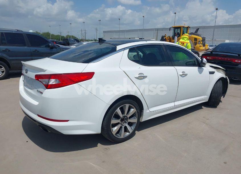 Photo 4 of 2012 Kia Optima SX (VIN 5XXGR4A68CG018795)