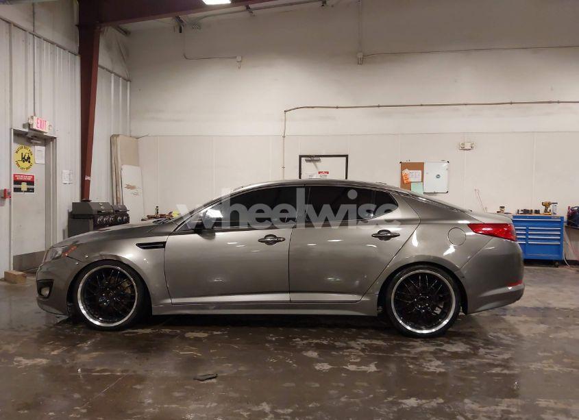 Photo 15 of 2012 Kia Optima SX (VIN 5XXGR4A68CG046791)