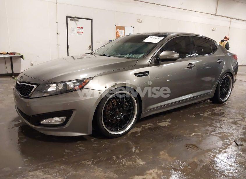 Photo 2 of 2012 Kia Optima SX (VIN 5XXGR4A68CG046791)