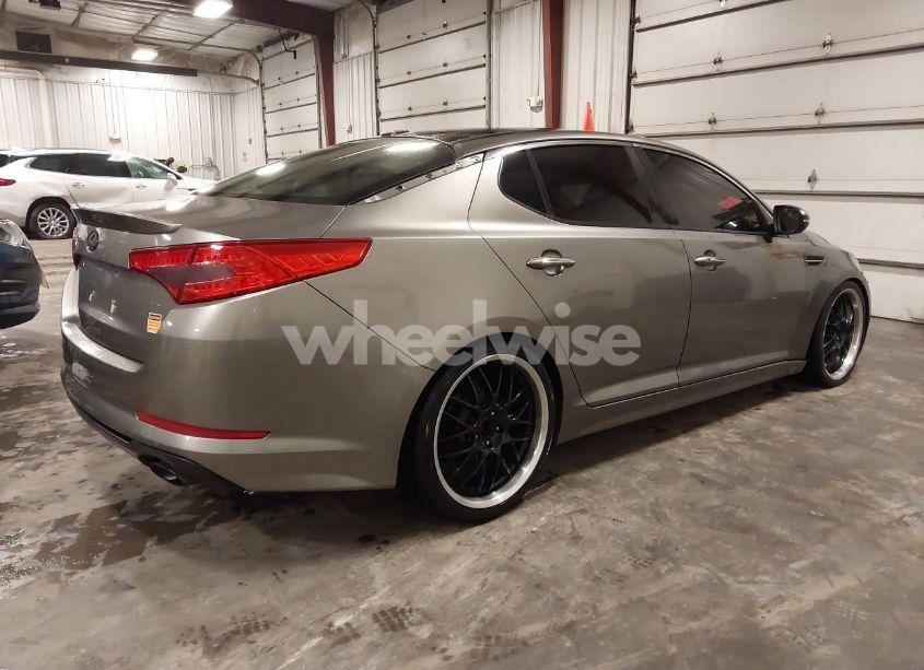 Photo 4 of 2012 Kia Optima SX (VIN 5XXGR4A68CG046791)