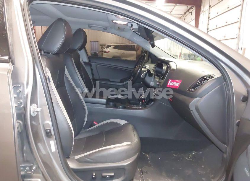 Photo 5 of 2012 Kia Optima SX (VIN 5XXGR4A68CG046791)