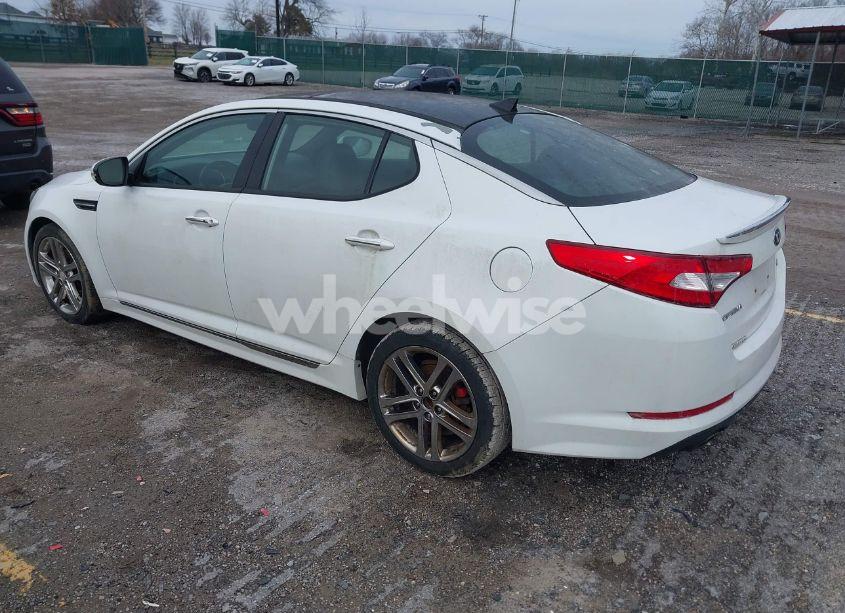 Photo 3 of 2013 Kia Optima SX (VIN 5XXGR4A68DG096608)