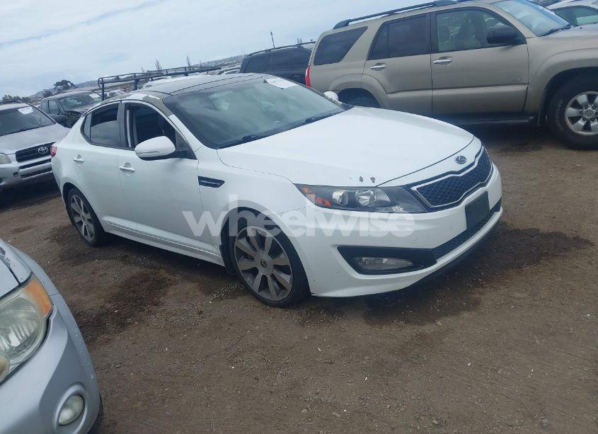 2013 Kia Optima SX (VIN 5XXGR4A68DG105694) main photo