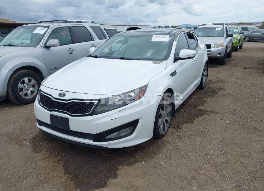 Photo 6 of 2013 Kia Optima SX (VIN 5XXGR4A68DG105694)