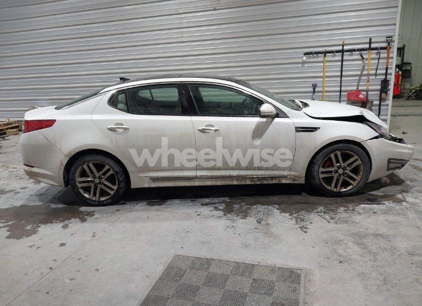 Photo 13 of 2013 Kia Optima SX (VIN 5XXGR4A68DG111673)