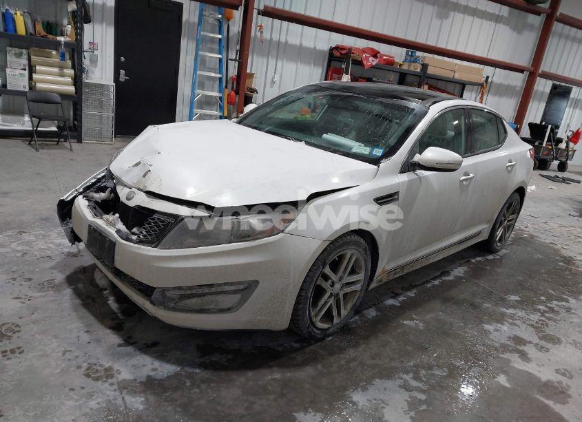 Photo 2 of 2013 Kia Optima SX (VIN 5XXGR4A68DG111673)