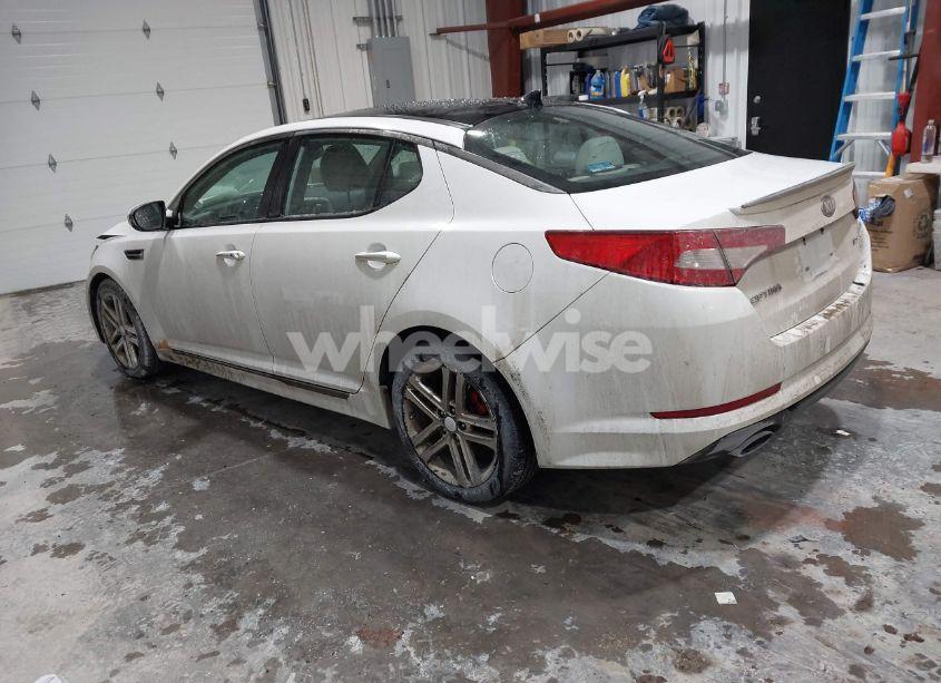 Photo 3 of 2013 Kia Optima SX (VIN 5XXGR4A68DG111673)