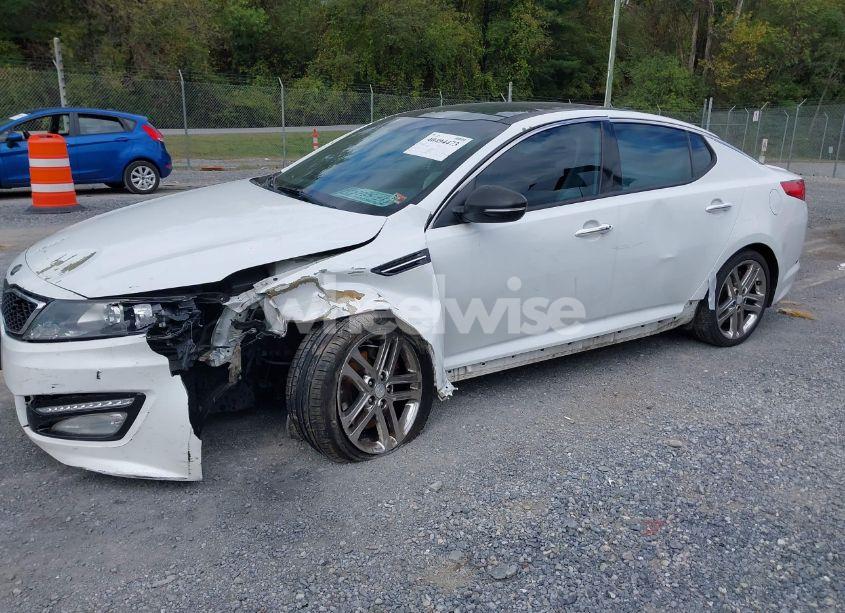 Photo 2 of 2013 Kia Optima SX (VIN 5XXGR4A68DG216018)