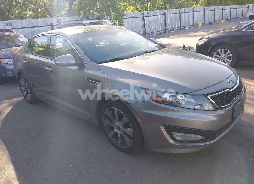 2013 Kia Optima SX (VIN 5XXGR4A68DG240173) main photo