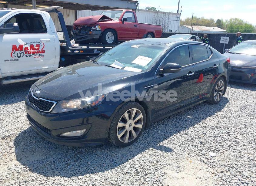 Photo 2 of 2013 Kia Optima SX (VIN 5XXGR4A68DG245423)