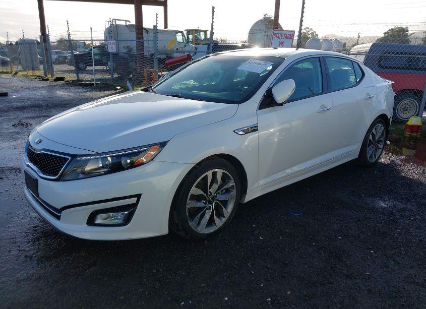 Photo 2 of 2014 Kia Optima SX TURBO (VIN 5XXGR4A68EG310031)