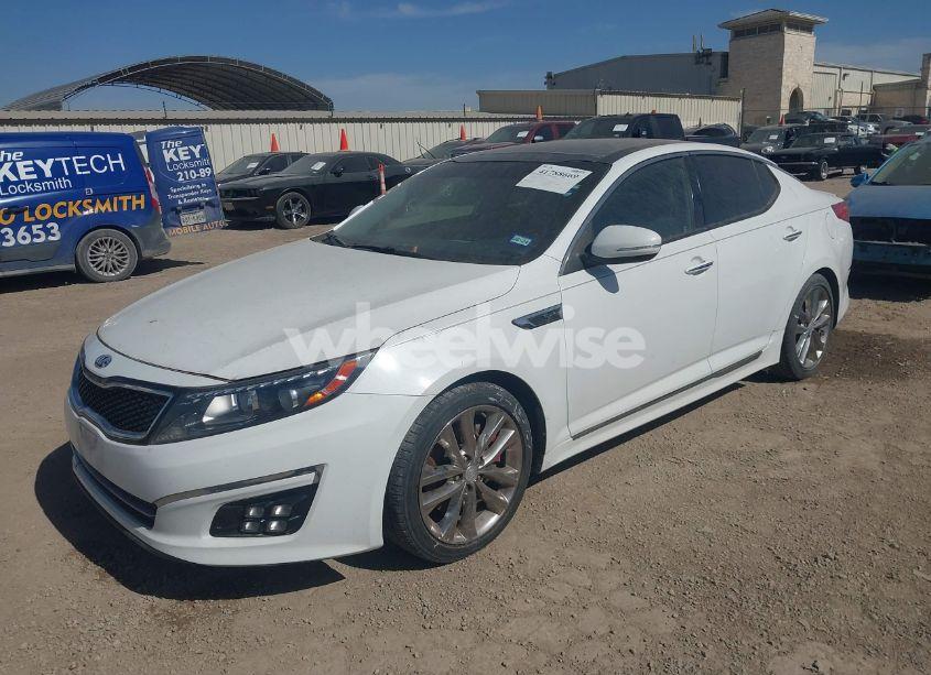 Photo 2 of 2015 Kia Optima SXL TURBO (VIN 5XXGR4A68FG408140)