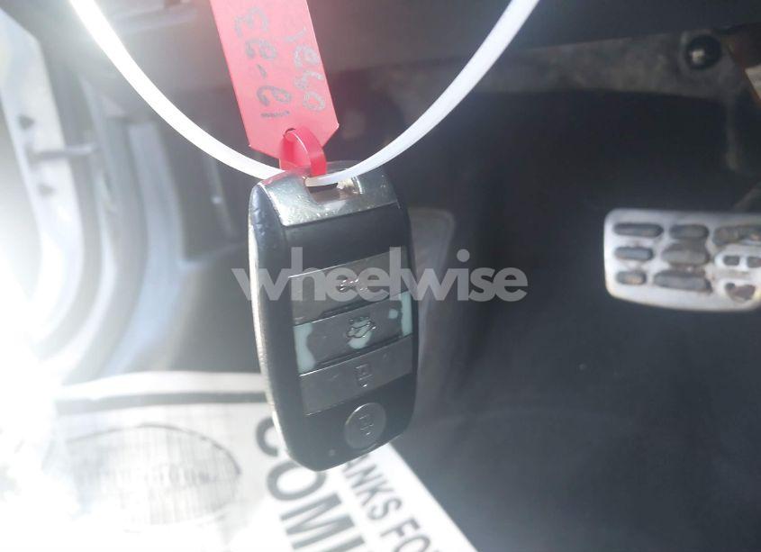 Photo 11 of 2015 Kia Optima SXL TURBO (VIN 5XXGR4A68FG410521)