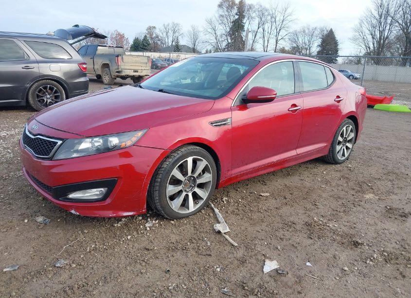 Photo 2 of 2012 Kia Optima SX (VIN 5XXGR4A69CG015355)
