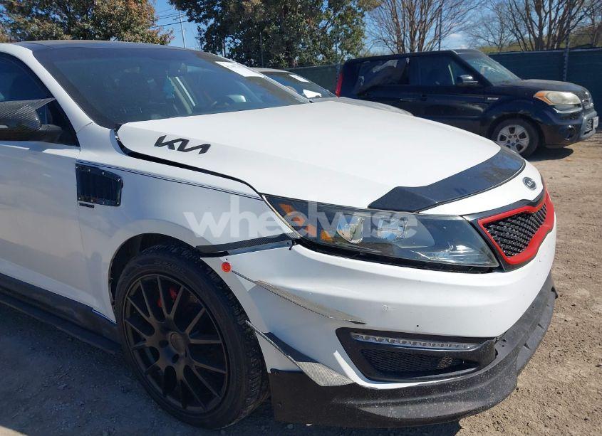 Photo 6 of 2012 Kia Optima SX (VIN 5XXGR4A69CG031832)