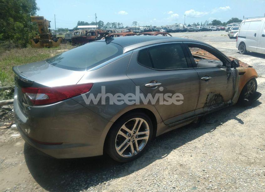 Photo 4 of 2013 Kia Optima SX (VIN 5XXGR4A69DG214987)