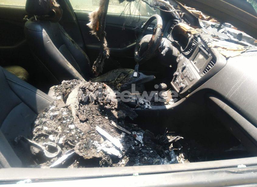 Photo 5 of 2013 Kia Optima SX (VIN 5XXGR4A69DG214987)