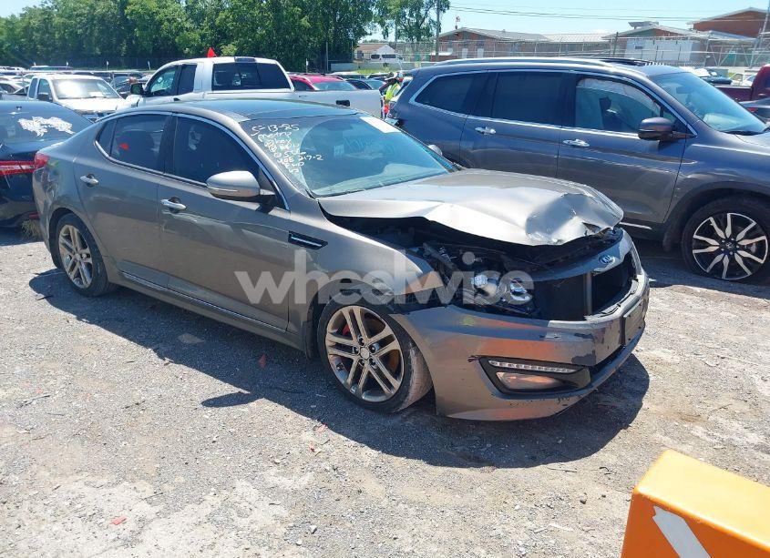 2013 Kia Optima SX (VIN 5XXGR4A69DG240506) main photo