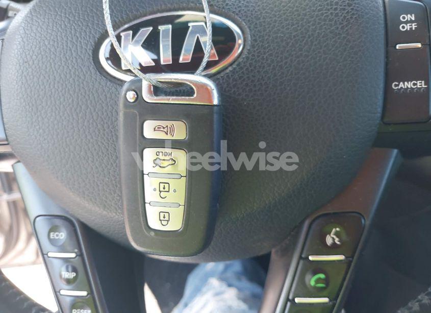 Photo 11 of 2013 Kia Optima SX (VIN 5XXGR4A69DG240506)