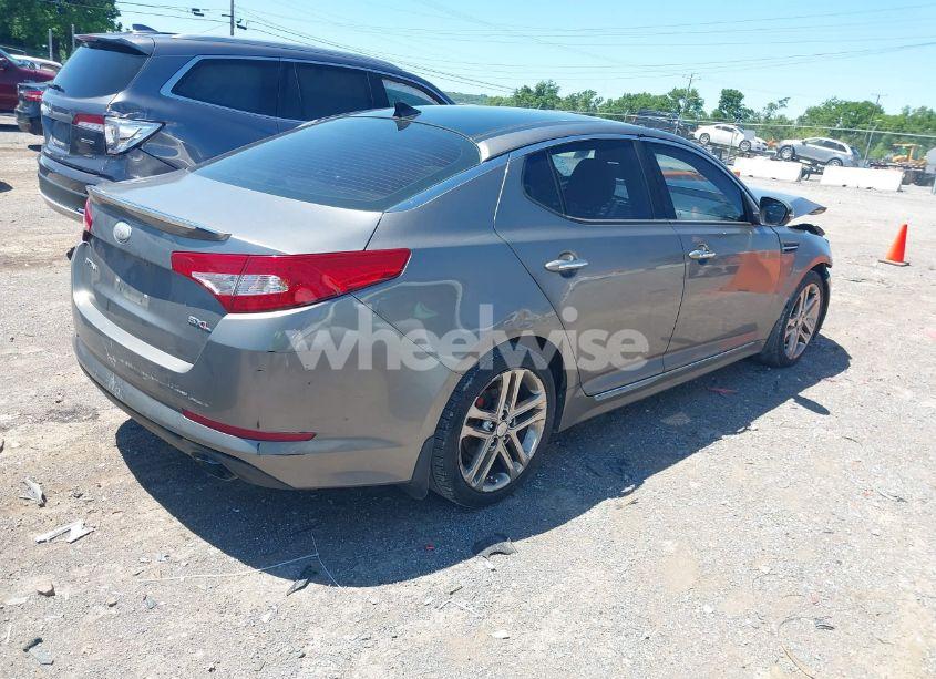 Photo 4 of 2013 Kia Optima SX (VIN 5XXGR4A69DG240506)