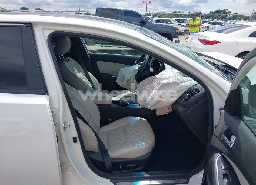 Photo 5 of 2014 Kia Optima SXL TURBO (VIN 5XXGR4A69EG282658)