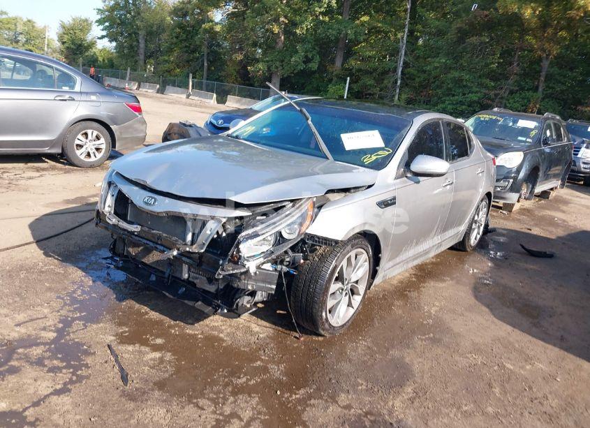 Photo 2 of 2015 Kia Optima SX TURBO (VIN 5XXGR4A69FG370689)