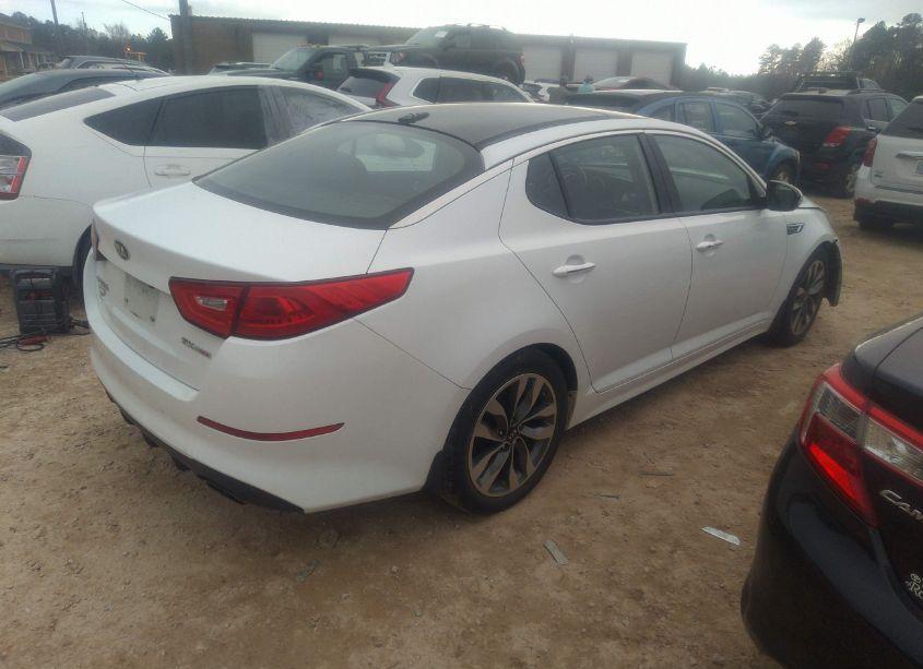 Photo 4 of 2015 Kia Optima SX TURBO (VIN 5XXGR4A69FG495112)