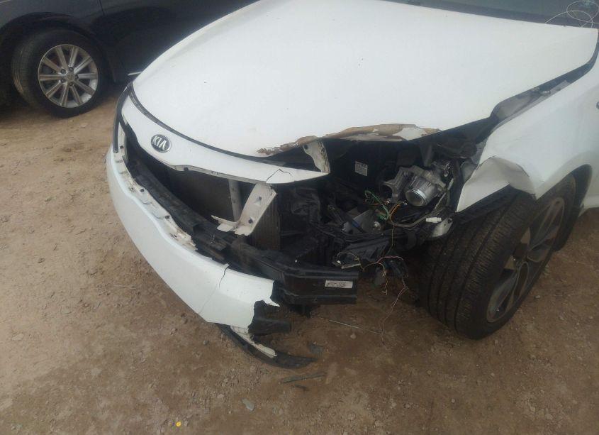 Photo 6 of 2015 Kia Optima SX TURBO (VIN 5XXGR4A69FG495112)