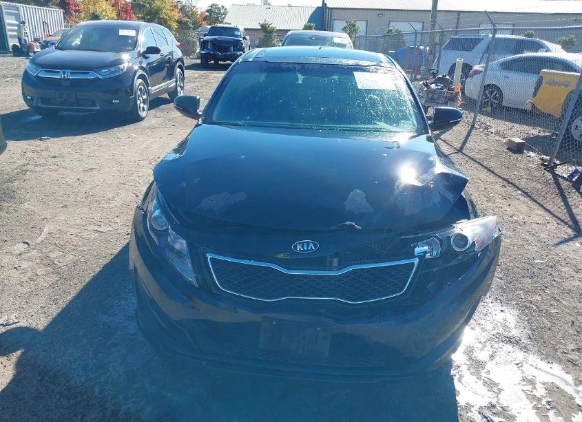 Photo 12 of 2012 Kia Optima SX (VIN 5XXGR4A6XCG002128)