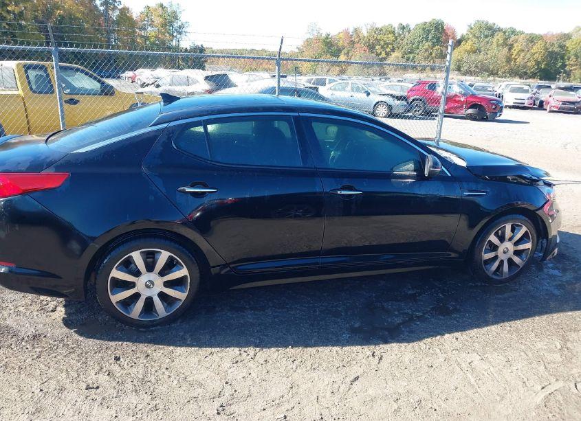 Photo 13 of 2012 Kia Optima SX (VIN 5XXGR4A6XCG002128)