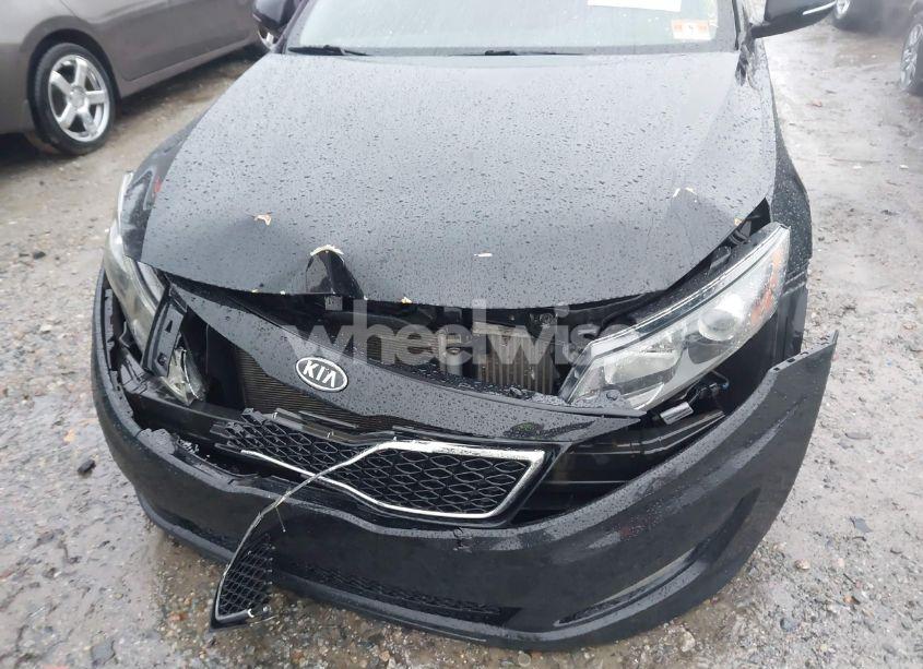 Photo 6 of 2012 Kia Optima SX (VIN 5XXGR4A6XCG002663)