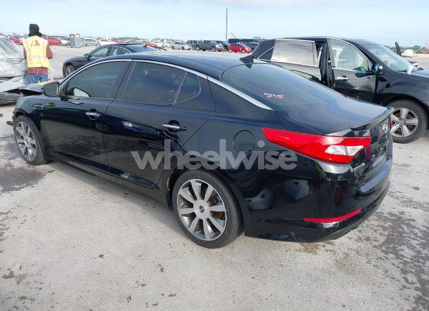 Photo 3 of 2012 Kia Optima SX (VIN 5XXGR4A6XCG045240)