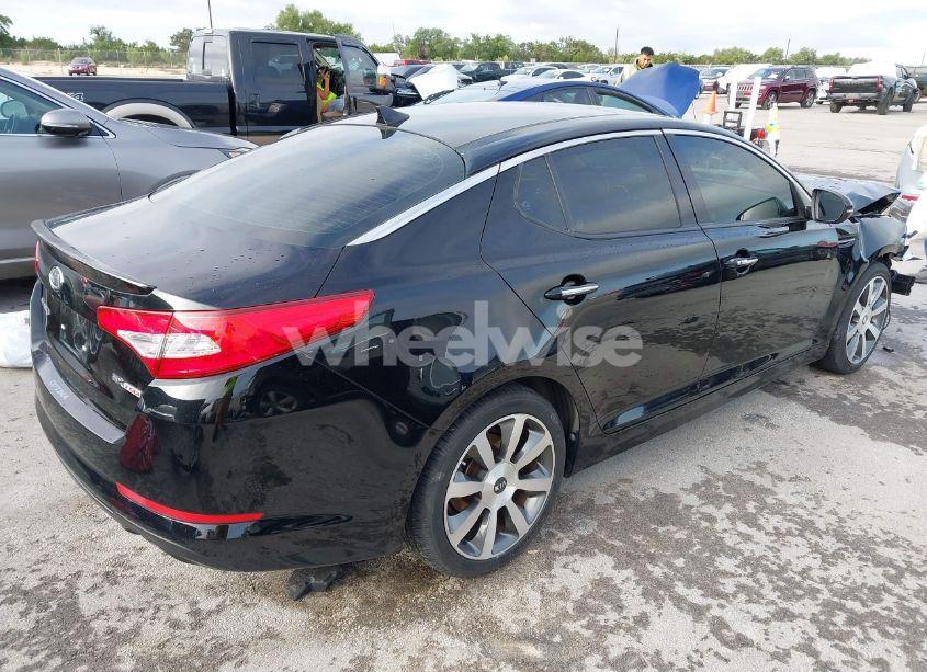 Photo 4 of 2012 Kia Optima SX (VIN 5XXGR4A6XCG045240)