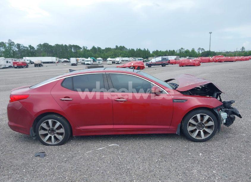 Photo 13 of 2012 Kia Optima SX (VIN 5XXGR4A6XCG046968)