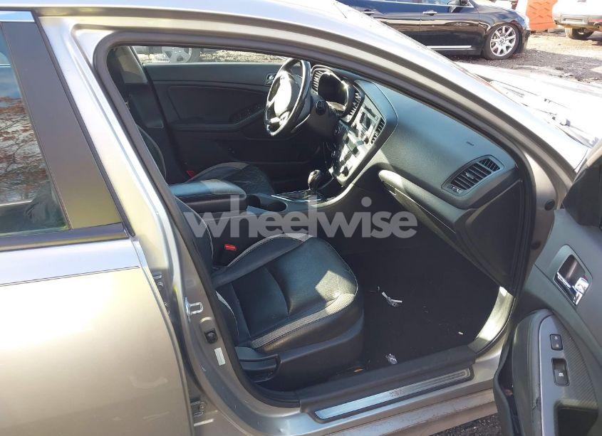 Photo 5 of 2012 Kia Optima SX (VIN 5XXGR4A6XCG075452)