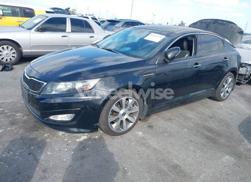 Photo 2 of 2012 Kia Optima SX (VIN 5XXGR4A6XCG077427)
