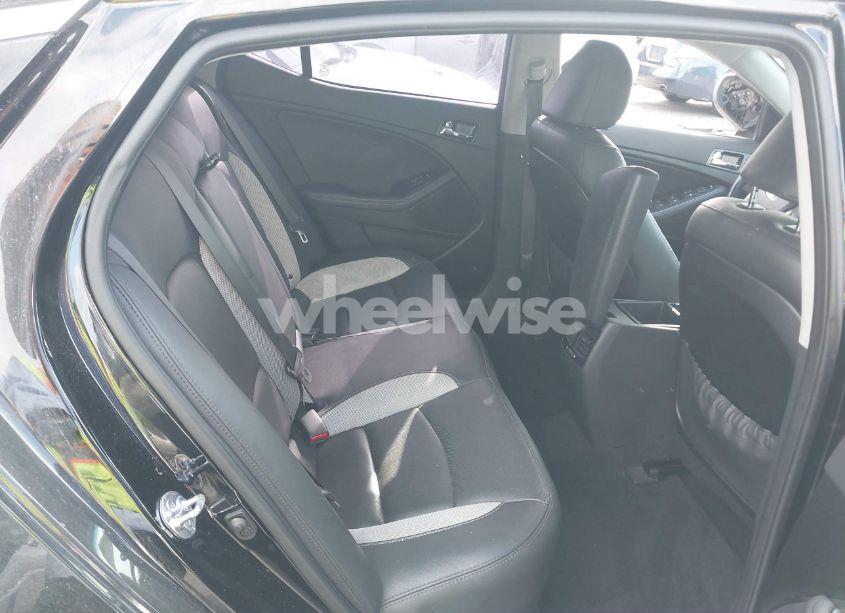 Photo 8 of 2012 Kia Optima SX (VIN 5XXGR4A6XCG077427)