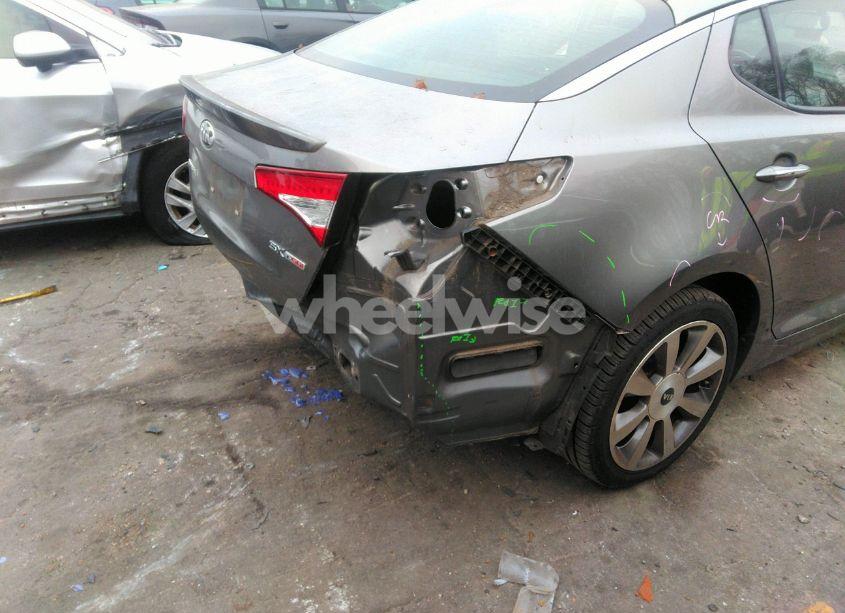 Photo 12 of 2013 Kia Optima SX (VIN 5XXGR4A6XDG103199)