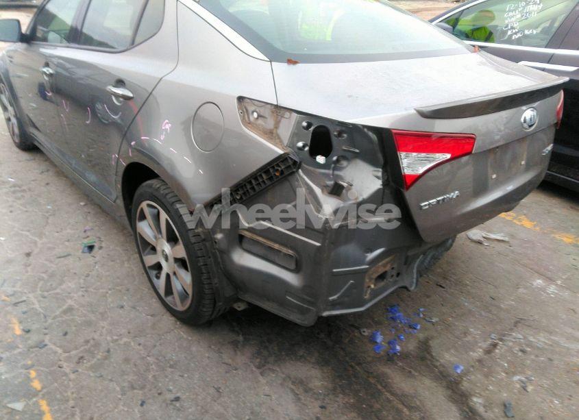 Photo 13 of 2013 Kia Optima SX (VIN 5XXGR4A6XDG103199)