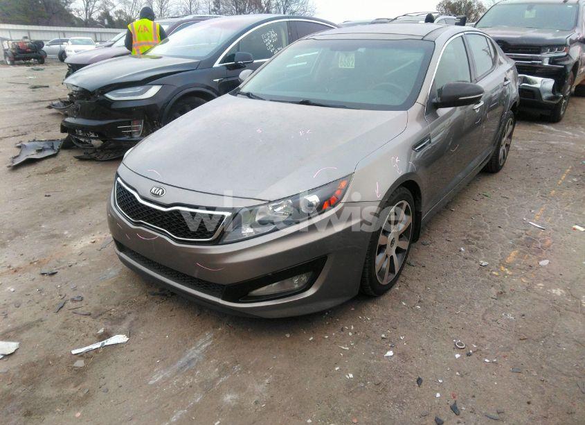 Photo 2 of 2013 Kia Optima SX (VIN 5XXGR4A6XDG103199)