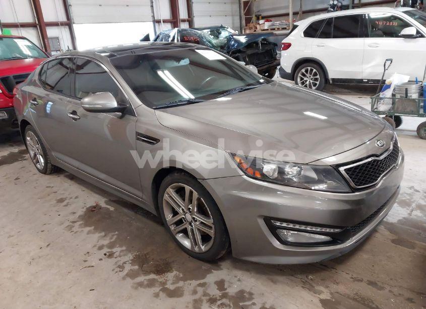 2013 Kia Optima SX (VIN 5XXGR4A6XDG104966) main photo