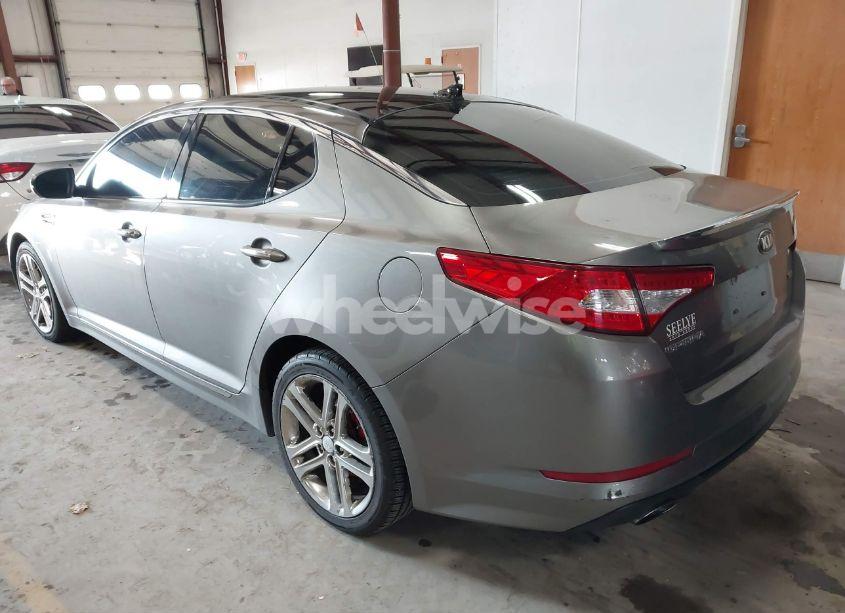 Photo 3 of 2013 Kia Optima SX (VIN 5XXGR4A6XDG104966)