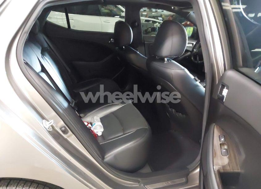 Photo 8 of 2013 Kia Optima SX (VIN 5XXGR4A6XDG104966)